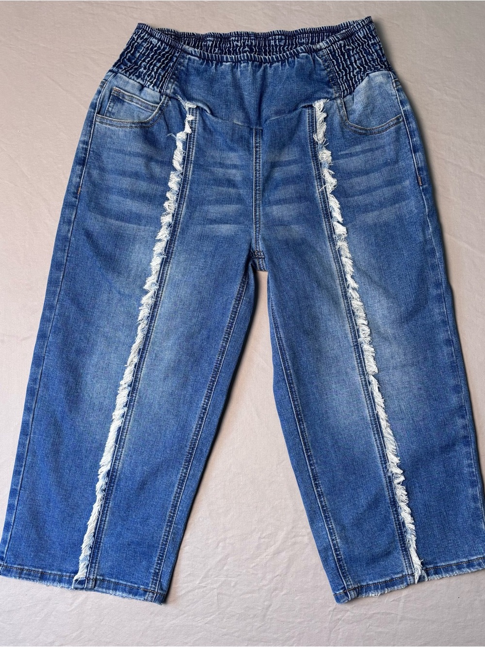 Flamingals Women's Blue Cropped Frayed-Panel Jeans with Smocked Waist